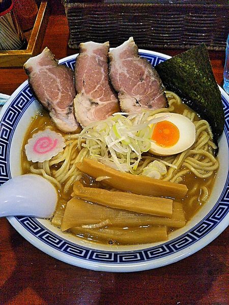 「らーめん並 700円＋チャーシュー2枚 150円」@つけ麺 石ばしの写真