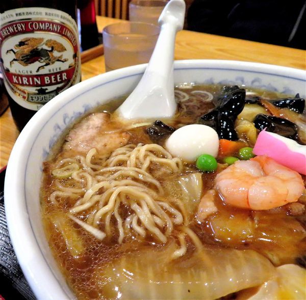 「広東麺（750円）＋キリンラガー」@平和軒の写真