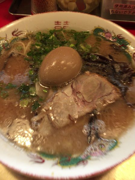 「ラーメン(替え玉付き) ¥530 & 味玉 ¥100」@博多ラーメン ガツン 両国店の写真