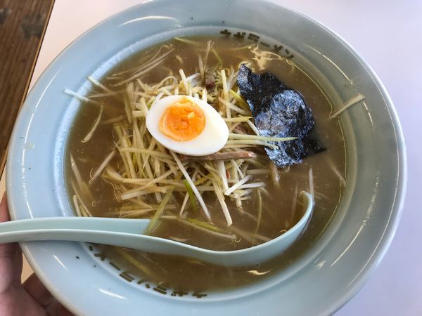 「ネギラーメン中盛 830円」@ラーメンショップ 中野店の写真