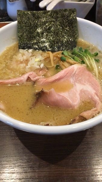 「濃厚中華そば」@自家製麺 まかないへきるの写真