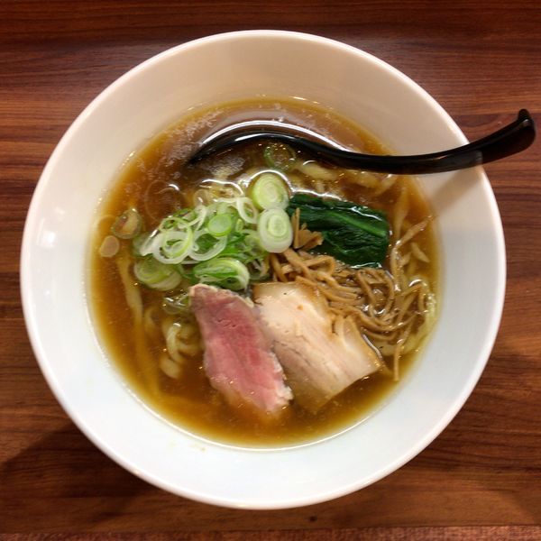 「醤油らーめん 中盛」@純手打ち だるまの写真