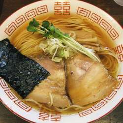 醤油ラーメン（700円）