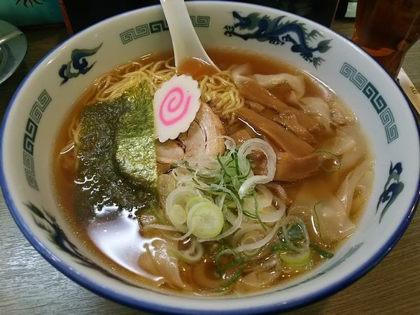 「ワンタンめん　※クーポンで５００円　＋ウーロン茶：サービス」@麺処 金太郎の写真