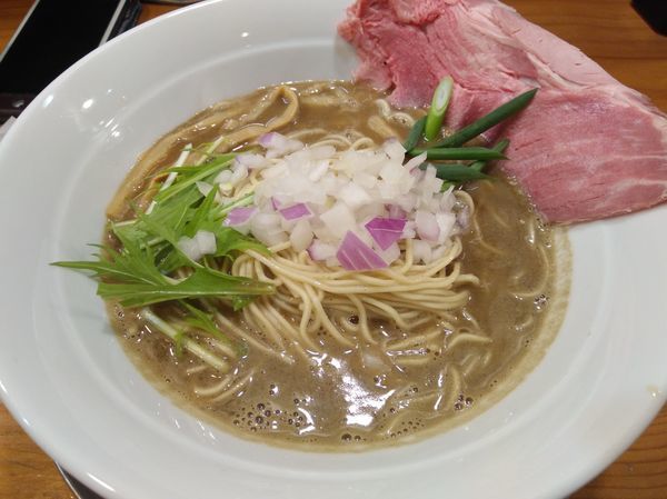 「濃厚煮干し豚骨ラーメン」@煮干し豚骨らーめん専門店 六郷の写真