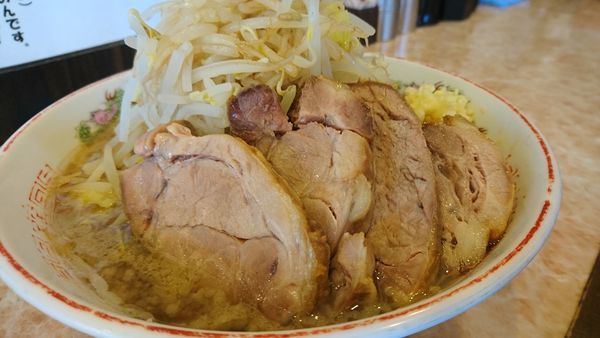 「らーめん中豚 全増し」@肉汁らーめん 公 kimiの写真