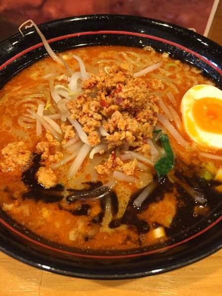「博多豚骨担々麺 700円」@博多担々麺 梟 東京五反田店の写真