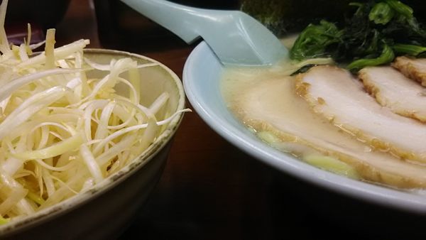 「ネギチャーシュー麺  塩」@ラーメン三國家 関内店の写真