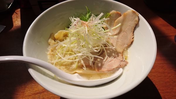 「近江鶏白湯塩(ランチメニュー唐揚げセット)」@近江熟成醤油 十二分屋 甲西店の写真