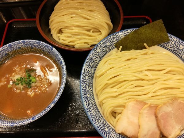 「濃厚つけ麺（極盛750g）」@つけ麺 凌駕の写真