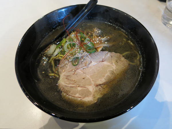 「北海BLACKイカスミら〜めん：800円」@麺屋 誉～HOMARE～の写真