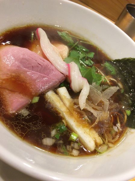 「鶏ＳＯＢＡ  ８８０円  麺少なめ」@Ginza Noodles むぎとオリーブの写真