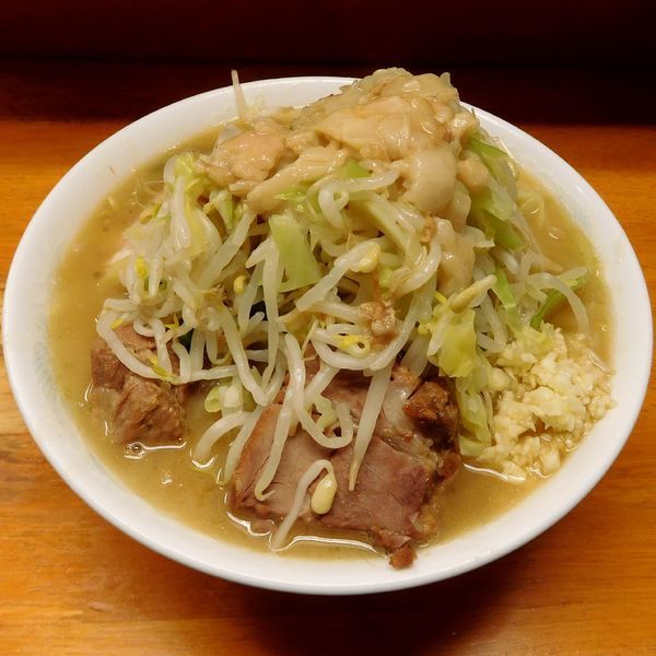 「小ラーメン（750円）＋ニンニク・アブラ」@ラーメン二郎 立川店の写真