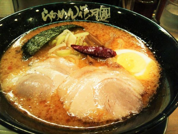 「嵐げんこつバク辛らぁめん・醤油」@らあめん花月嵐 江戸川橋店の写真