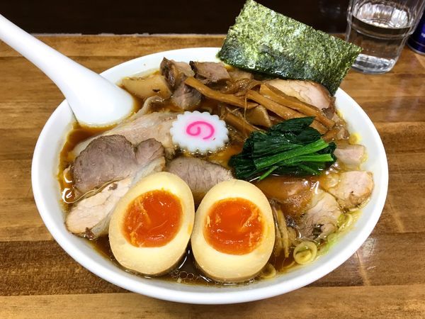 「しょうゆチャーシューメン ＋ 味玉」@オランダ軒の写真