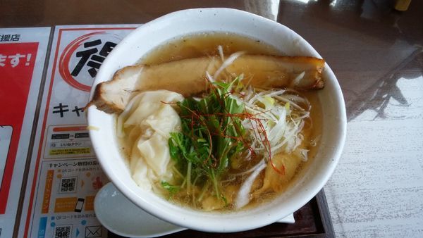 「海老塩ワンタン麺」@麺工房 かなでの写真