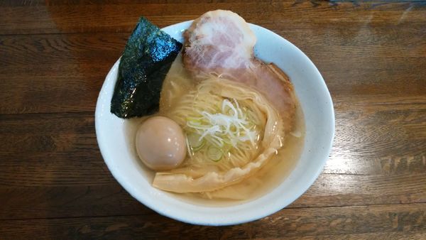 「煮玉子らーめん塩」@上州地鶏らーめん まるわの写真