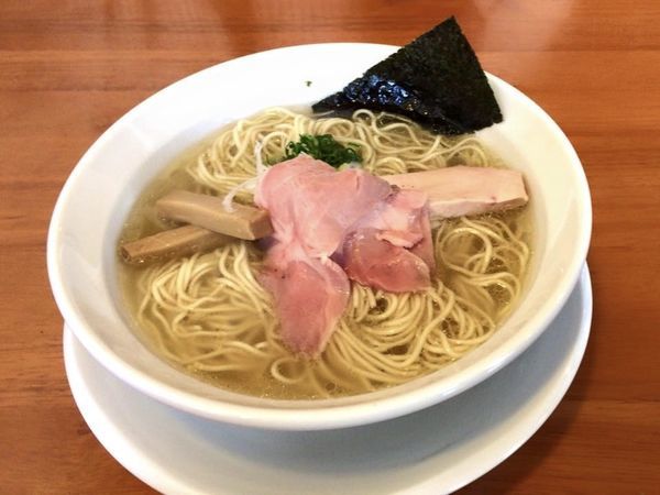 「とり塩らーめん」@らーめん専門 うしおととりの写真