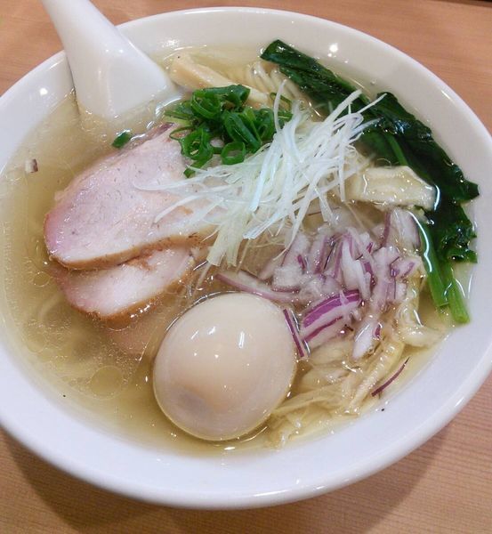 「特製塩らぁ麺　９８０円」@支那蕎麦屋 藤花の写真