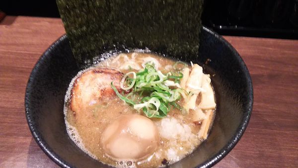 「焼煮干しラーメン ￥850」@麺や いかりの写真