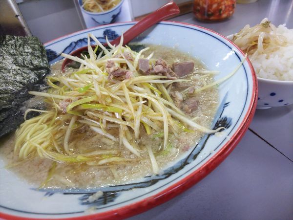 「ネギラーメン＆サービスライス」@ラーメンショップ 122号騎西店の写真