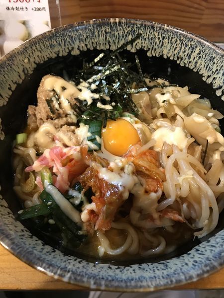 「小籠包の肉出汁 混ぜそば 150g」@六角橋焼小籠包の写真
