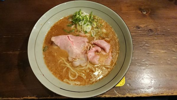 「まりお煮干しラーメン(864円、濃度5)」@まりお流らーめんの写真
