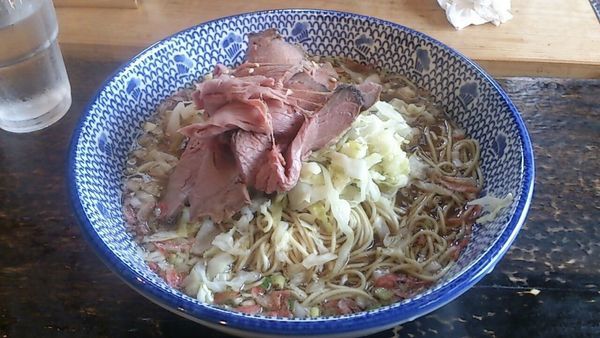 「牛そばローストビーフのせ」@ぐるまん野州男の写真