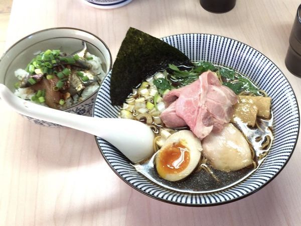 「煮干しそば黒醤油」@中華そば よしかわの写真