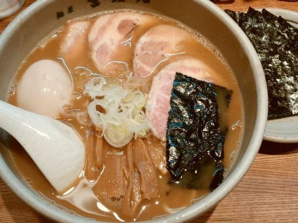 「味玉らーめん＋チャーシュー＋のり」@麺屋吉左右の写真