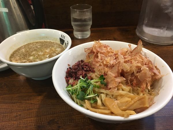 「梅つけ麺」@つけめんTETSU 駒沢大学店の写真