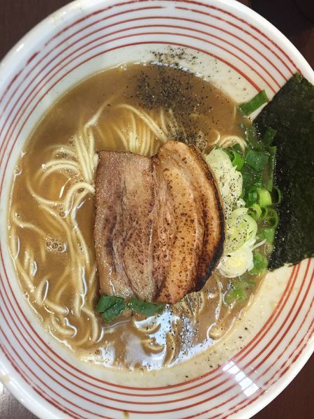 「濃い鶏醤油ラーメン750」@山麺の写真