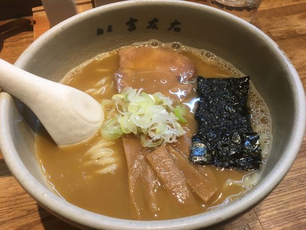 「らーめん」@麺屋吉左右の写真