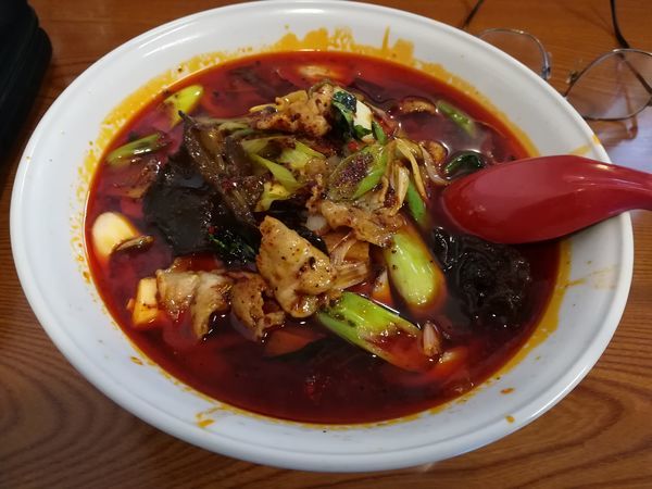 「3/6四川ラーメン大盛り固め950円」@吉田飯店 関内店の写真