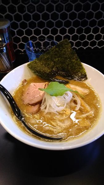 「醤油そば」@麺屋しとらすの写真