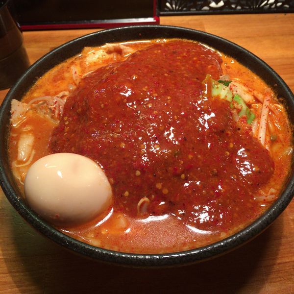 「味玉どて辛めん バラ肉倍増」@どてちん 習志野店の写真