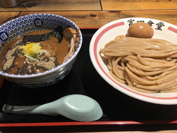 「濃厚味玉つけ麺」@松戸中華そば 富田食堂の写真