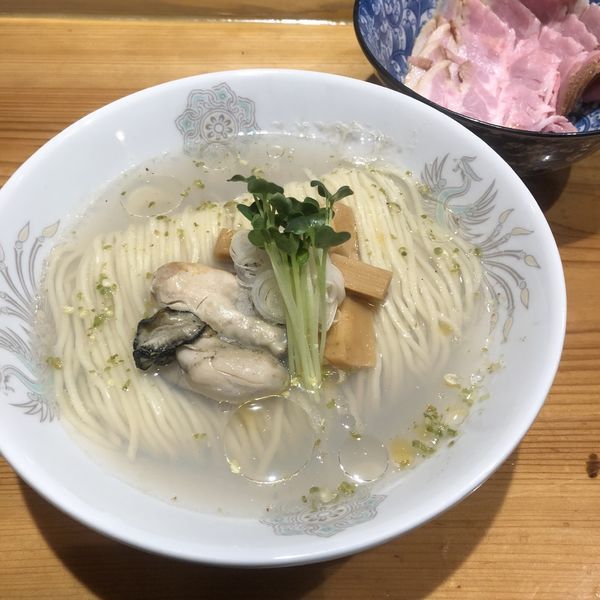 「3月1日renewal限定牡蠣出汁牡蠣山椒塩そば」@麺屋 坂本01の写真