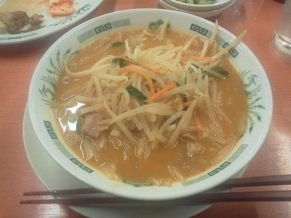 「味噌ラーメン 500円」@日高屋 西武新宿前北店の写真