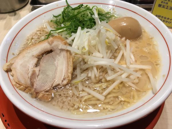 「味玉ラーメン 麺カタアブラマシマシ」@替玉千里眼 志木店の写真