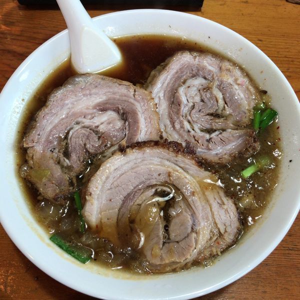 「しょうゆ蘭州面チャーシュー入り850円+税」@御食事処 やちよの写真