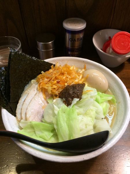 「熟成練り醤油らーめん」@『   』（無銘）の写真