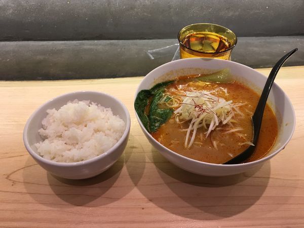 「カレー担担麺」@四条富小路 麺屋虎杖 有楽町の写真