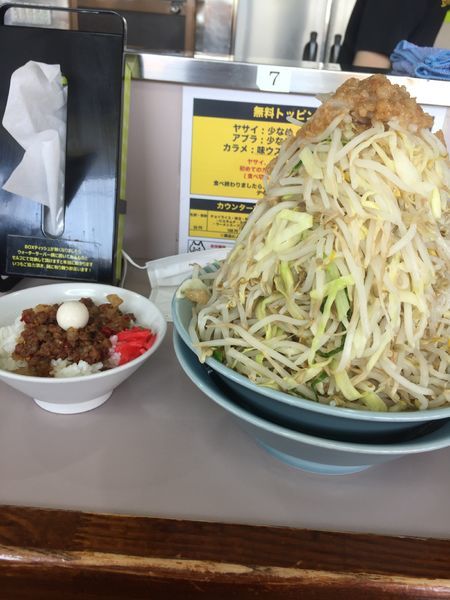 「ミニラーメンヤサイマシマシ＋ハーフマシライス」@立川マシマシ 足利総本店の写真