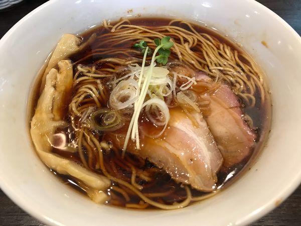 「醤油ラーメン  680円」@かしわぎの写真