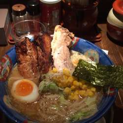 味噌ラーメン焼豚増し