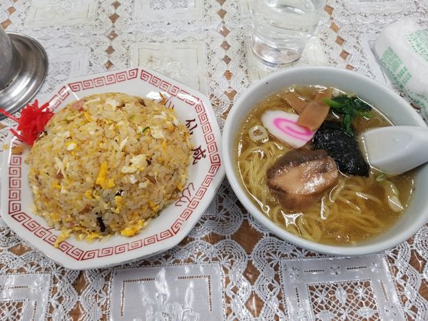 「チャーハン700円+ミニラーメン200円」@仙成の写真