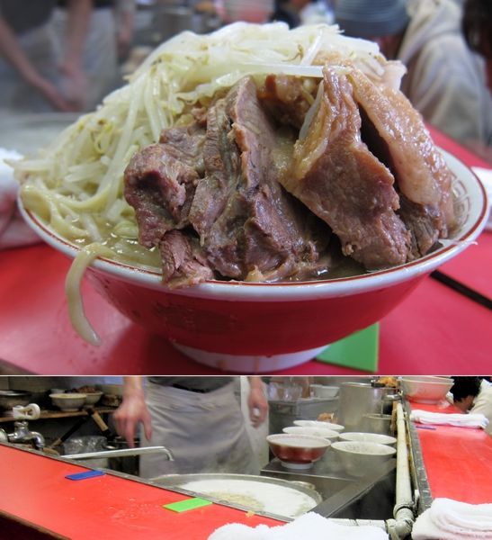 「ぶた入り 大ラーメン 750円（蒜なし）」@ラーメン二郎 三田本店の写真