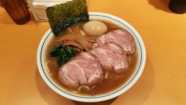 「得ラーメン850円+中盛50円(半玉追加)」@らーめん文蔵の写真