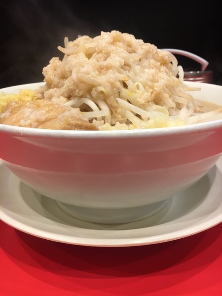 「ラーメン ヤサイちょいマシ➕ニンニク ➕ アブラ➕ショウガ」@用心棒の写真